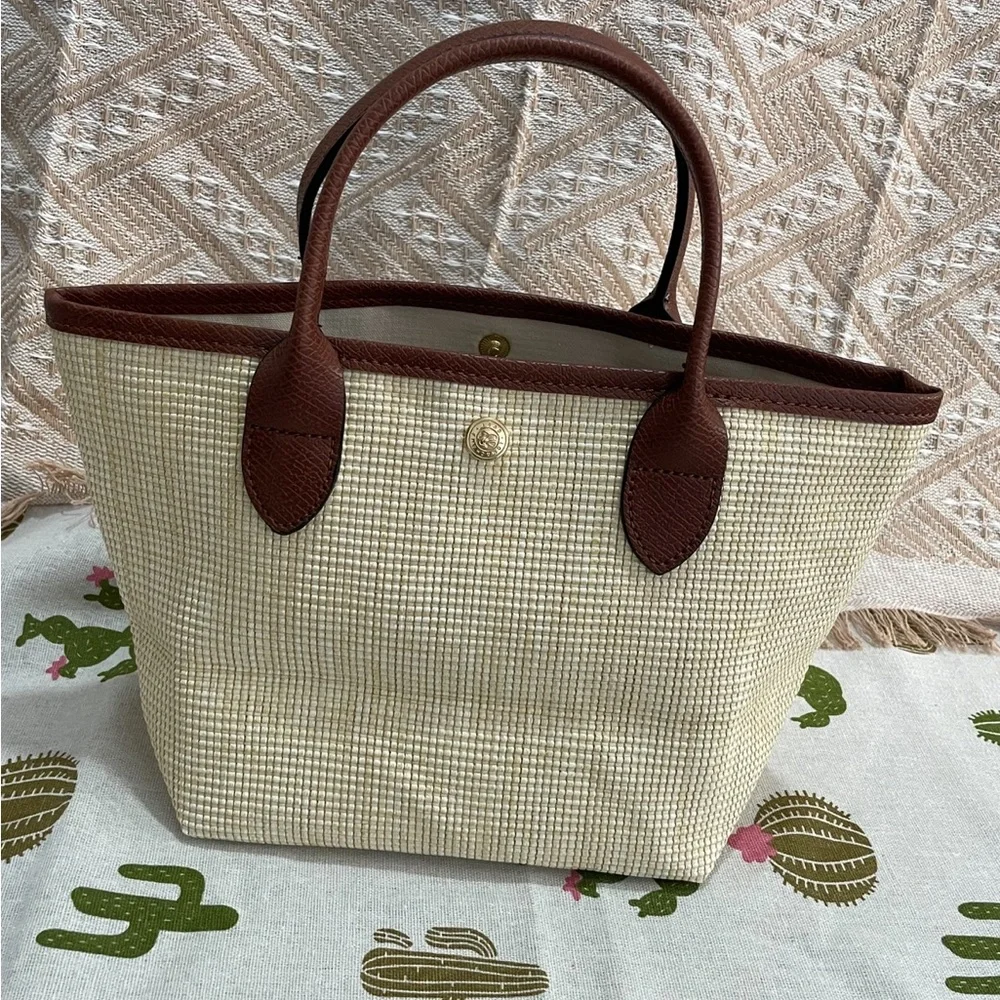 Longchamp Cream Woven Tote with Brown Horse Motif - Picture 6 of 11